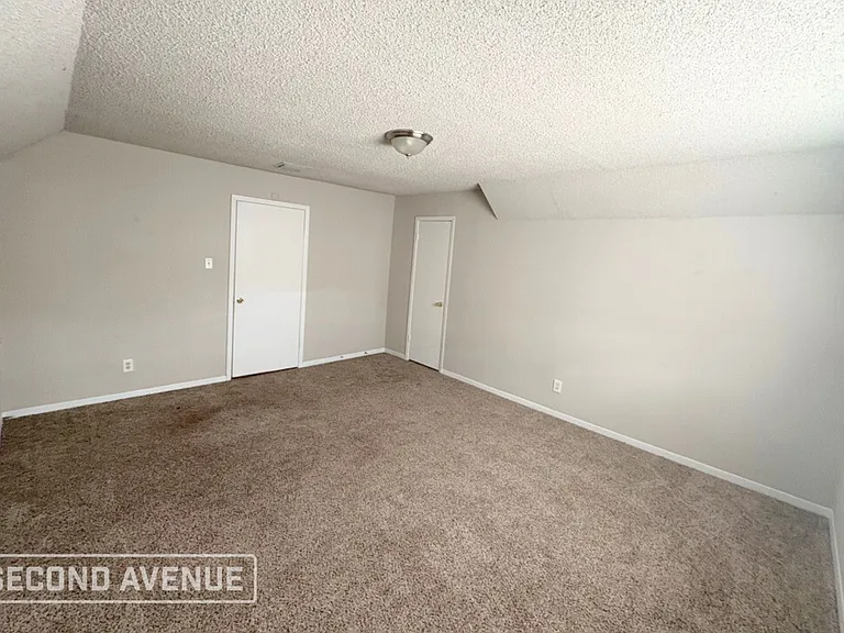 10122 Sagedowne Ln — Photo 9