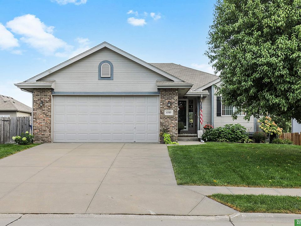 1st image of 4505 Clearwater Dr