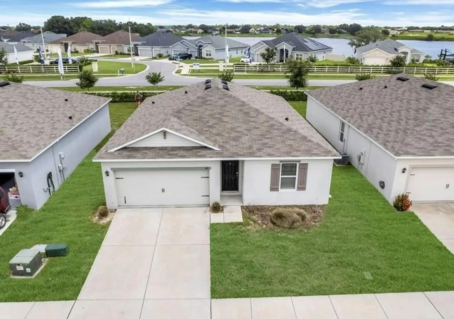 4 bed 2 bath home — Photo 2