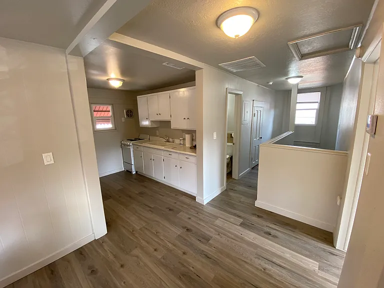 426 W Thatcher St #2 — Photo 23