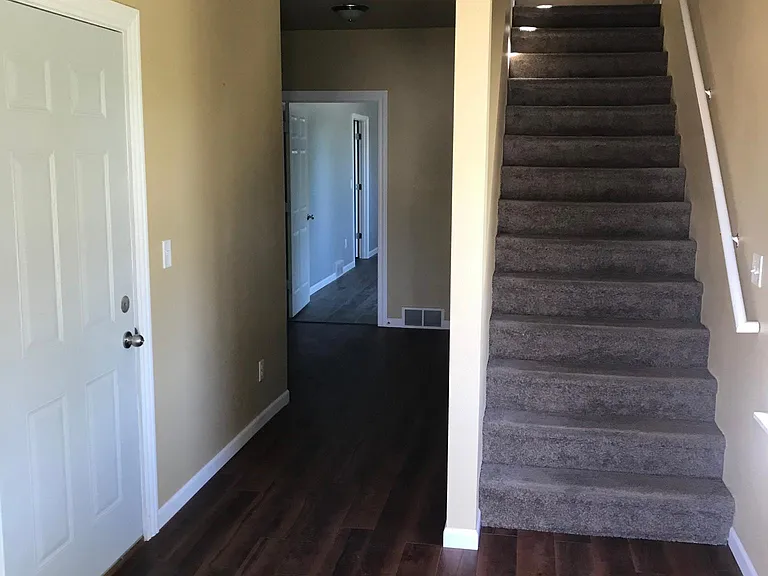 1146 Stuhr Ct — Photo 6
