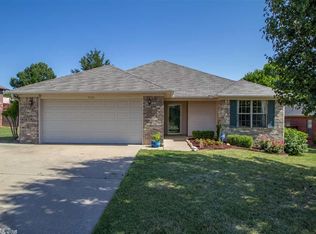 5320 Chelsea Dr, Conway, AR 72034