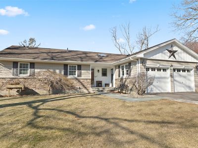 10 Robinhood Lane, East Setauket, NY, 11733