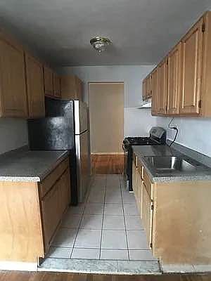 3rd image of 210 W 251st St APT 4J