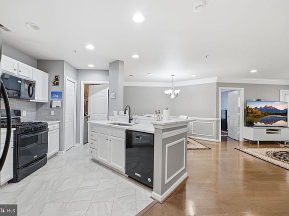 4th image of 12461 Hayes Ct Unit 103