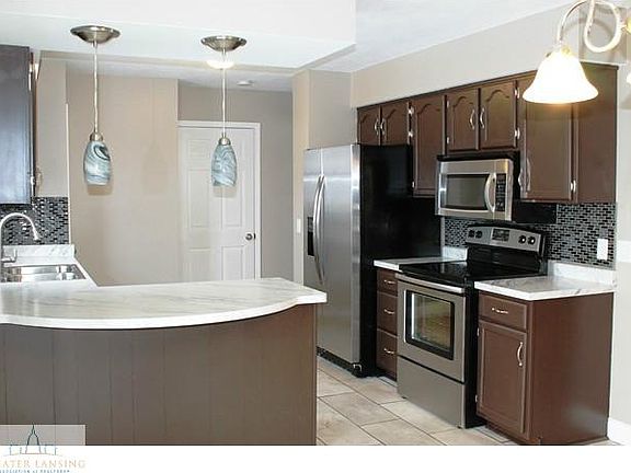 4th image of 4808 Omar Dr