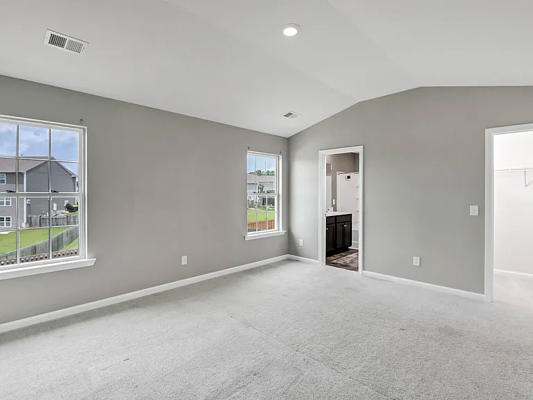 414 Tulip Way — Photo 34