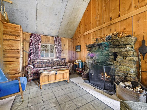 3rd image of 114 Mt Powderhorn Lane