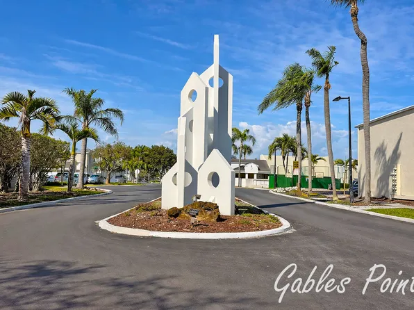 6840 SW 45th Ln APT 5, Miami, FL 33155