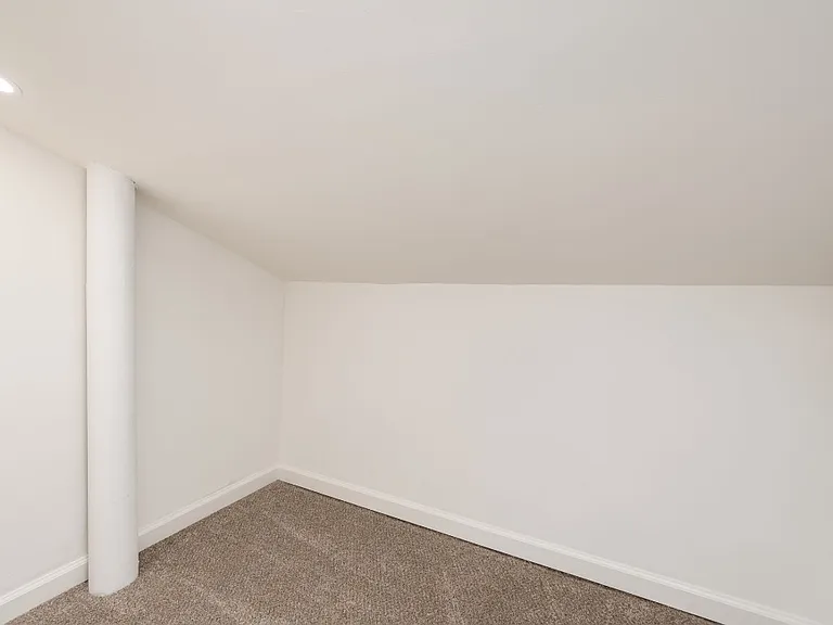 301 Baylor Dr — Photo 20