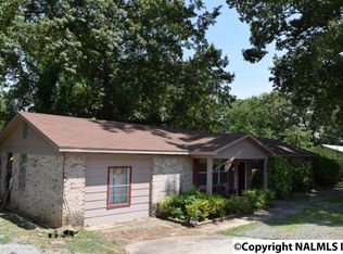 294 Canadian Dr, Scottsboro, AL 35769