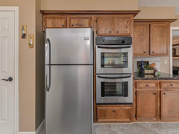 2nd image of 2105 Brook Haven Dr