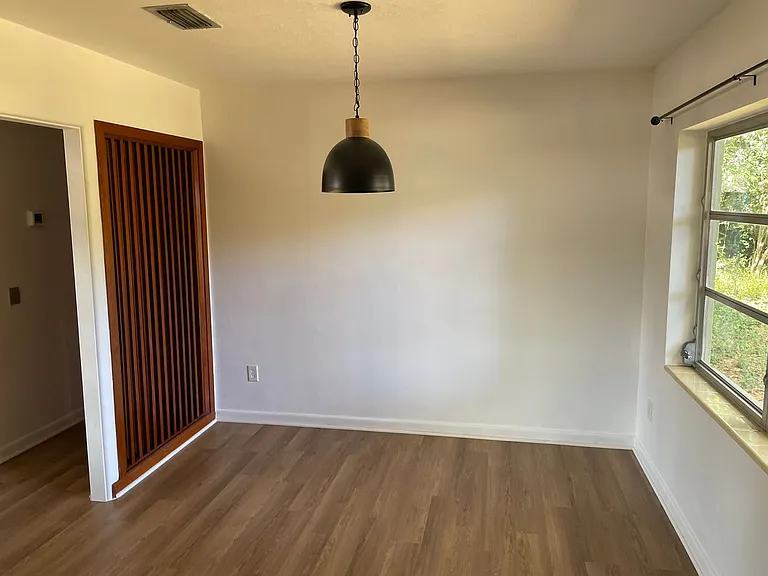 2269 Southland Rd — Photo 4
