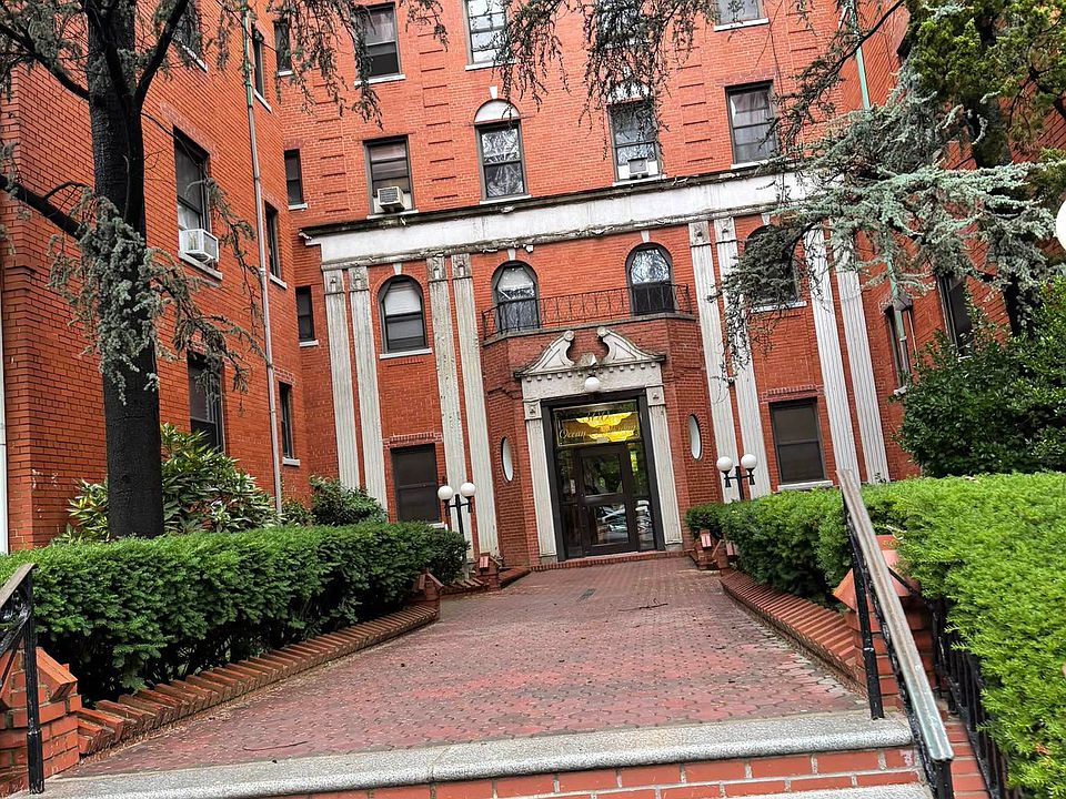 1st image of 300 Ocean Pkwy APT 3F