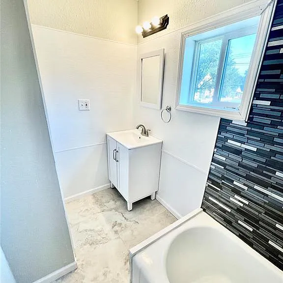 2203 Bryan Ave #A — Photo 9