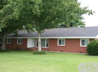 33 Elkton Pike, Fayetteville, TN 37334
