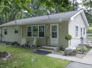 316 29th St N, Springfield, MI 49037