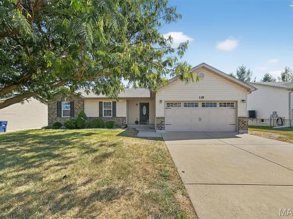 118 Prairie Bluffs Dr, Foristell, MO 63348