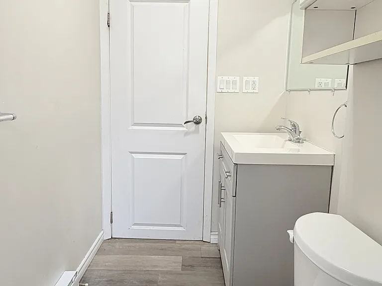 686 Lincoln Rd #2 — Photo 13