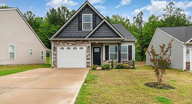 1st image of 373 Timberwood Dr