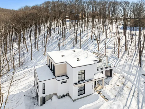 1330 Rue Patricia Park, Mont Tremblant, QC J8E 2L4