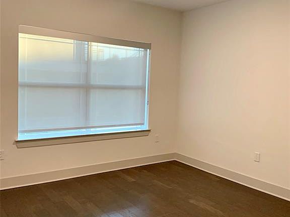5th image of 5631 Belmont Ave #236