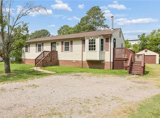 19 Freeman Dr #A, Poquoson, VA 23662