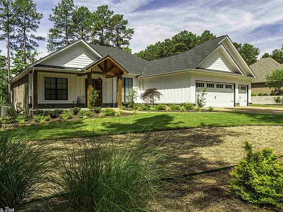 5th image of 12 Gloria Dr