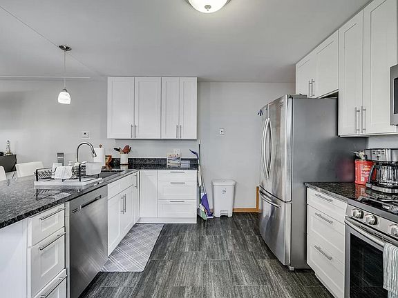 2nd image of 5346 Xerxes Ave S