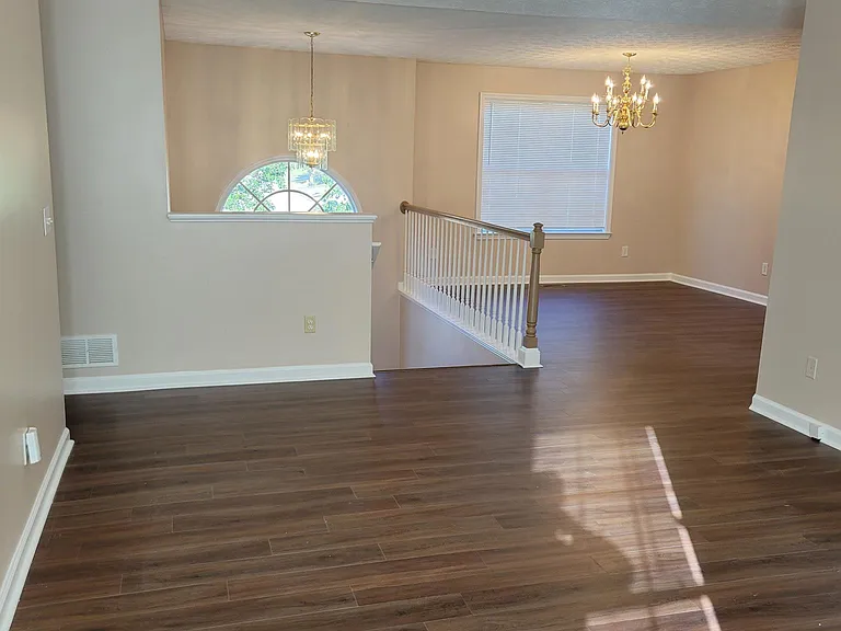 6286 Wellington Ct — Photo 40
