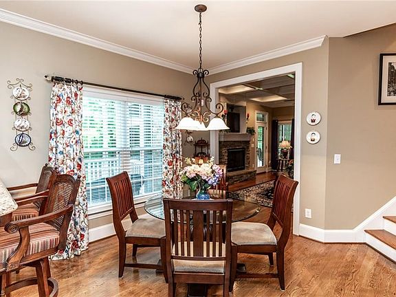 5th image of 3600 Summit Lakes Dr