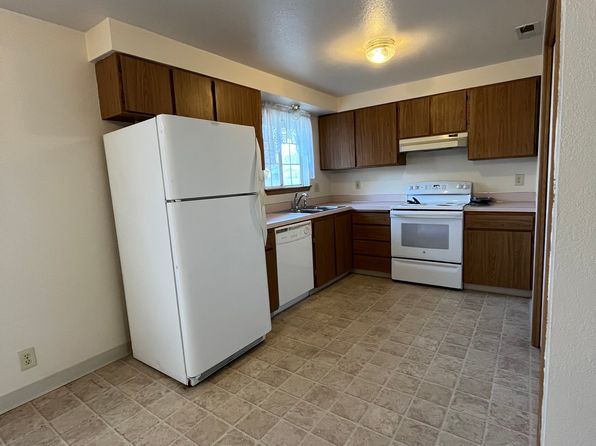 3688 W Rose Hill St APT 208