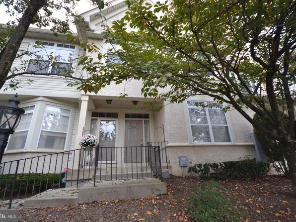 604 Dresher Woods Dr