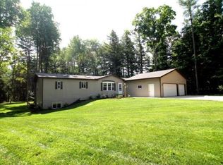 N5614 Sunset Ln, Luxemburg, WI 54217
