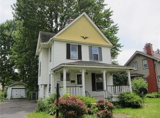 116 Courtland St, Elyria, OH 44035