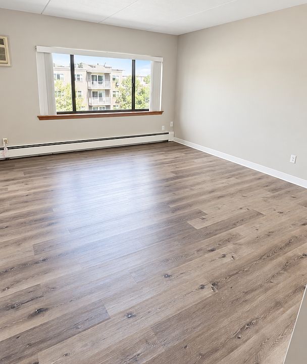 2nd image of 1709 S Ferry St #202