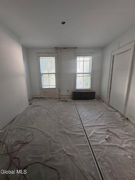 5th image of 15 Glen Avenue