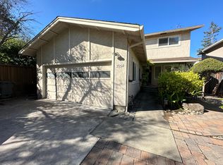 3054 Alameda De Las Pulgas, Menlo Park, CA 94025