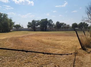 601 W Panhandle St, Slaton, TX 79364