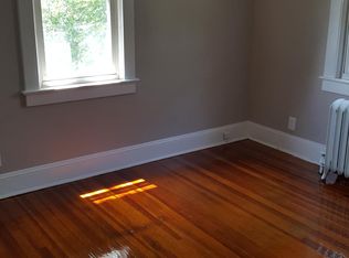 22 Millers Ln #2, New Hyde Park, NY 11040