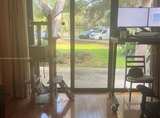 10101 W Sunrise Blvd APT 103, Plantation, FL 33322
