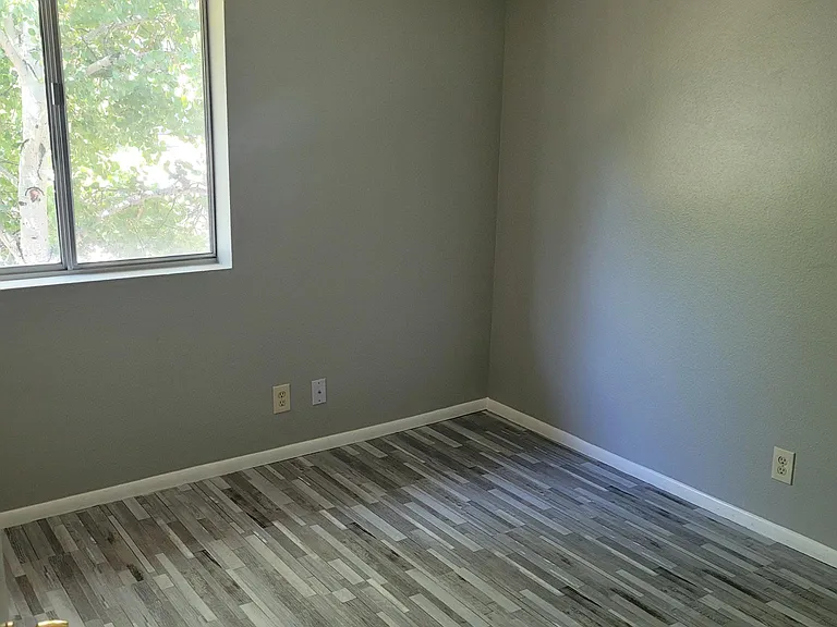 2401 N West St #207 — Photo 5