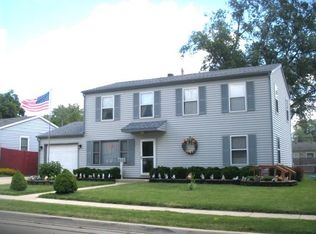 633 Lynn Ave, Romeoville, IL 60446