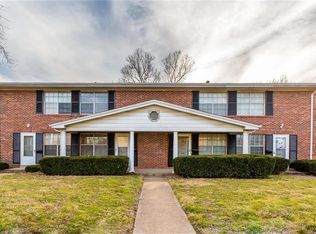458 Olian Dr, Hazelwood, MO 63042