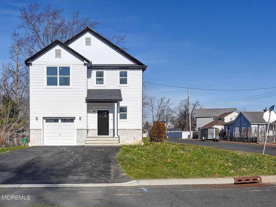 1st image of 910 Malden Drive