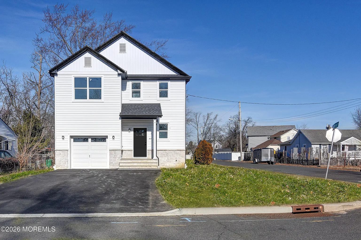 910 Malden Drive photo 1