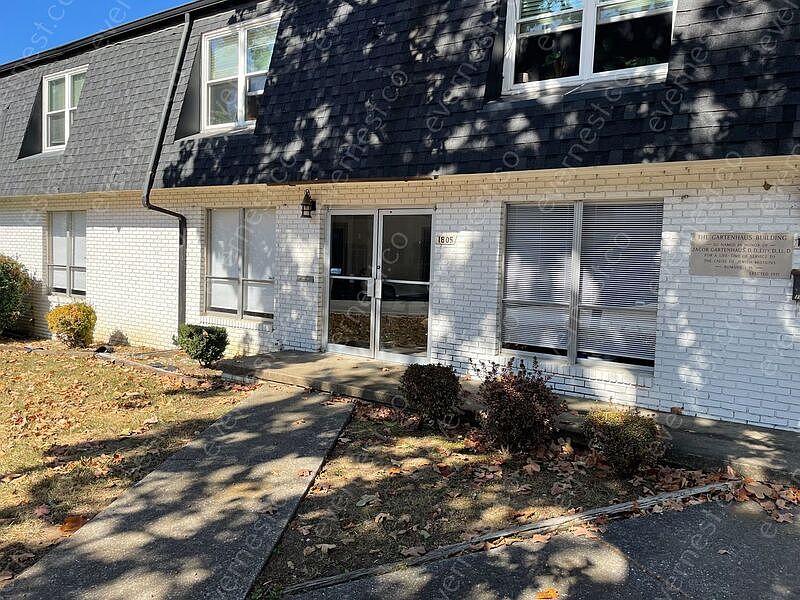 2nd image of 1805 Bailey Ave