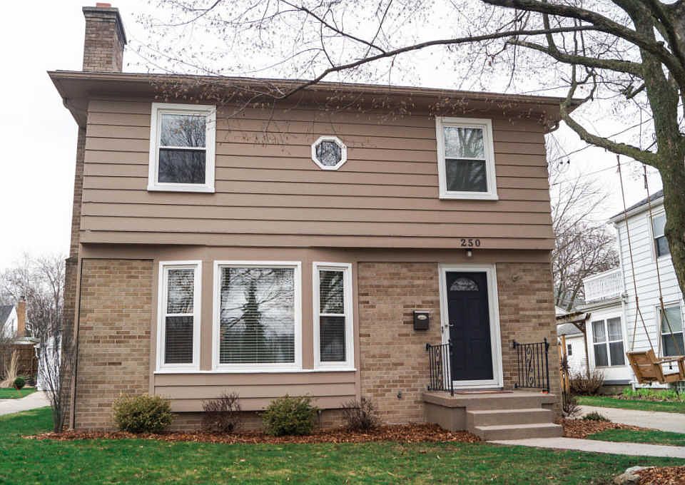 1st image of 250 Wallinwood Ave NE