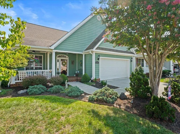 830 Sumpter Pl, Roanoke, VA 24019