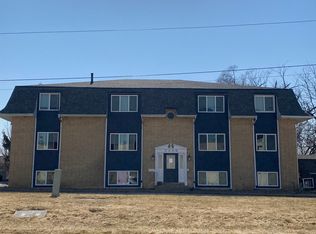 3406 Spring St #C27, Davenport, IA 52807